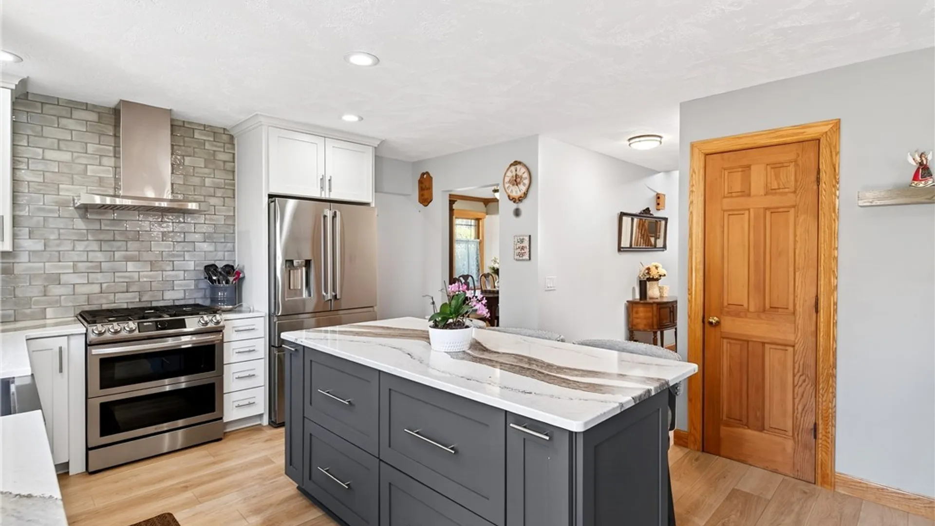 Property at 9 Ventura Circle, Pomfret, NY 14063 10
