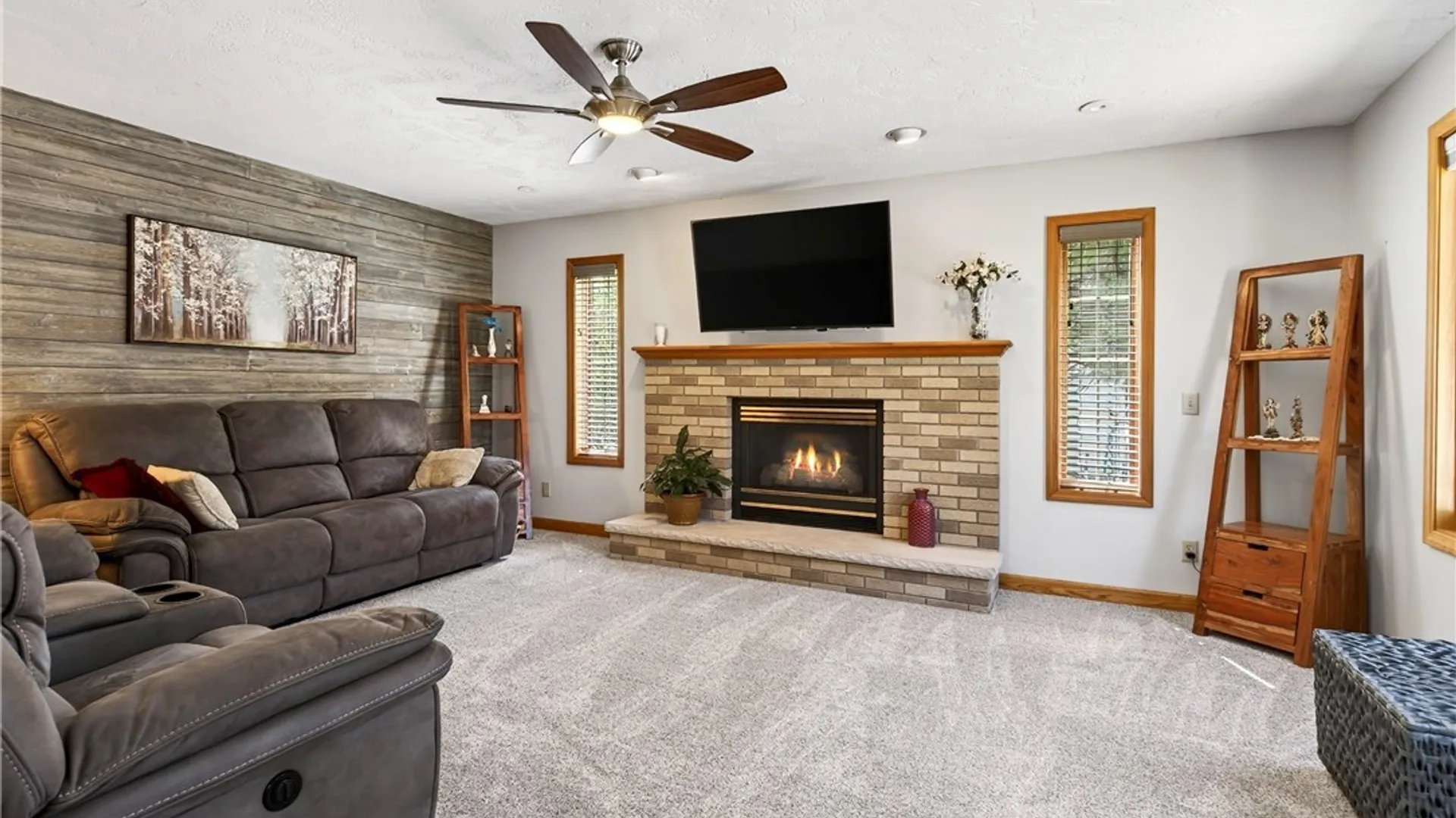Property at 9 Ventura Circle, Pomfret, NY 14063 16