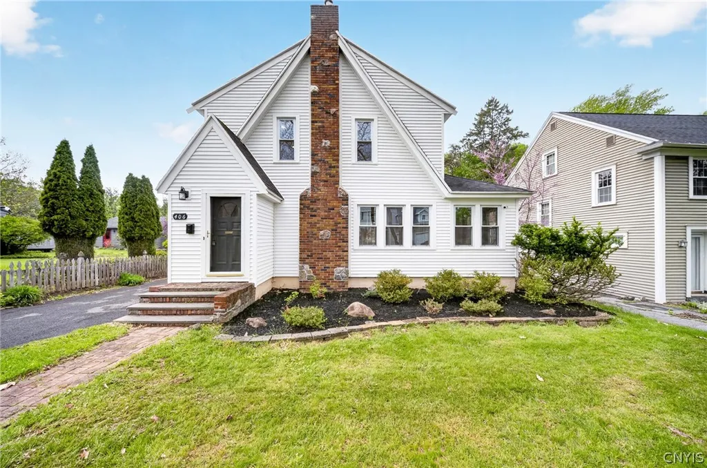 Property at 406 Scott Ave, Syracuse, NY 13224