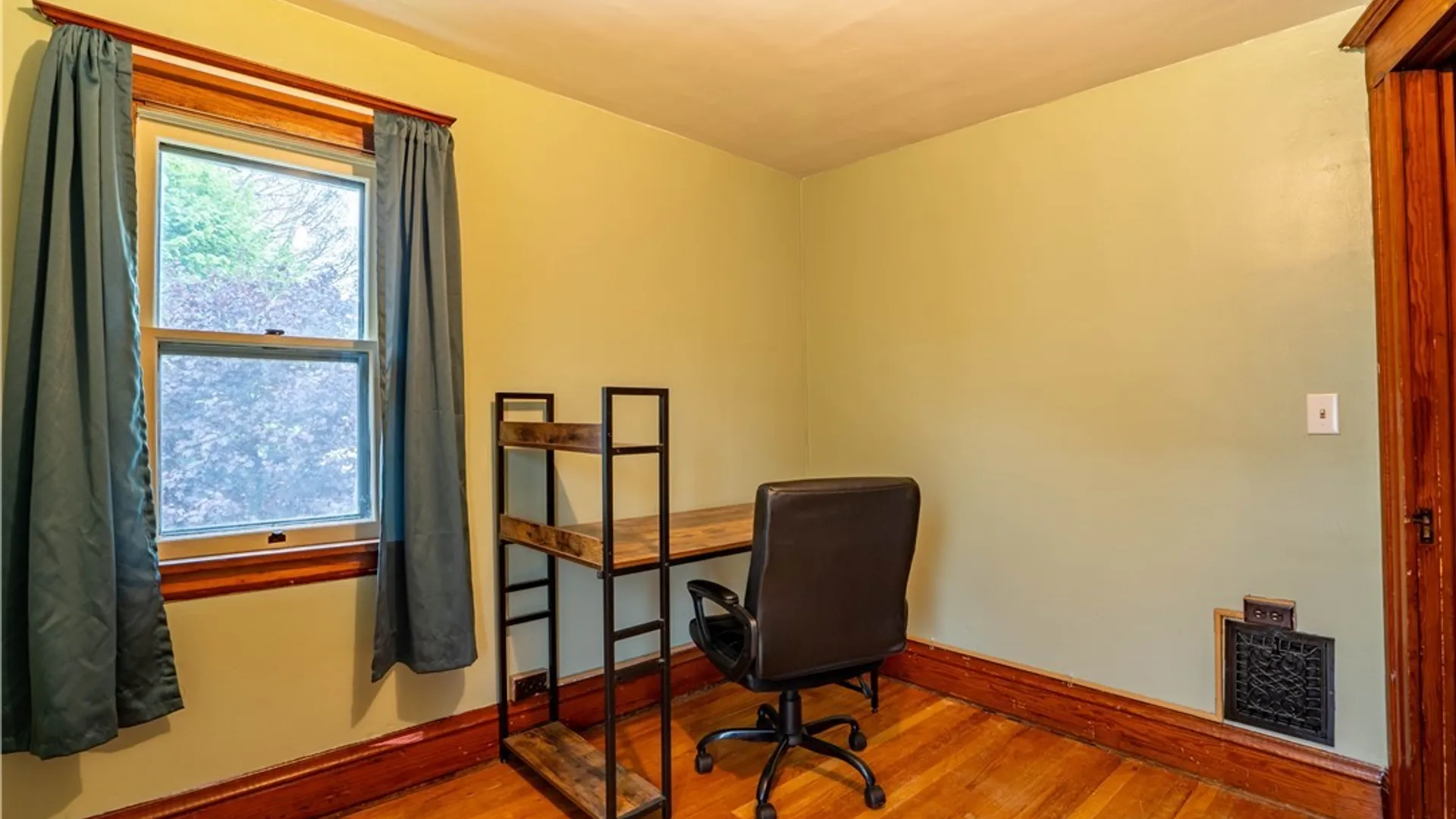Property at 519 Broadway Street, Oneida, NY 13421 24