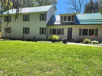 Property at 568 Schoellkopf Road, Bennington, NY 14037