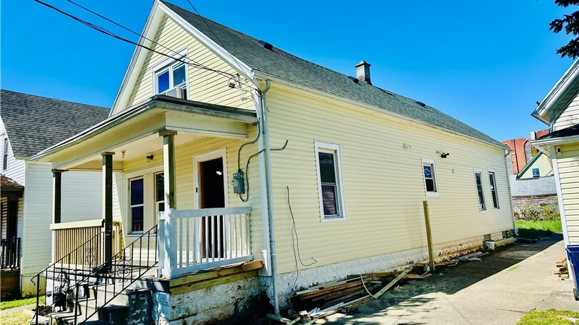 Property at 148 Woltz Avenue, Buffalo, NY 14212 3