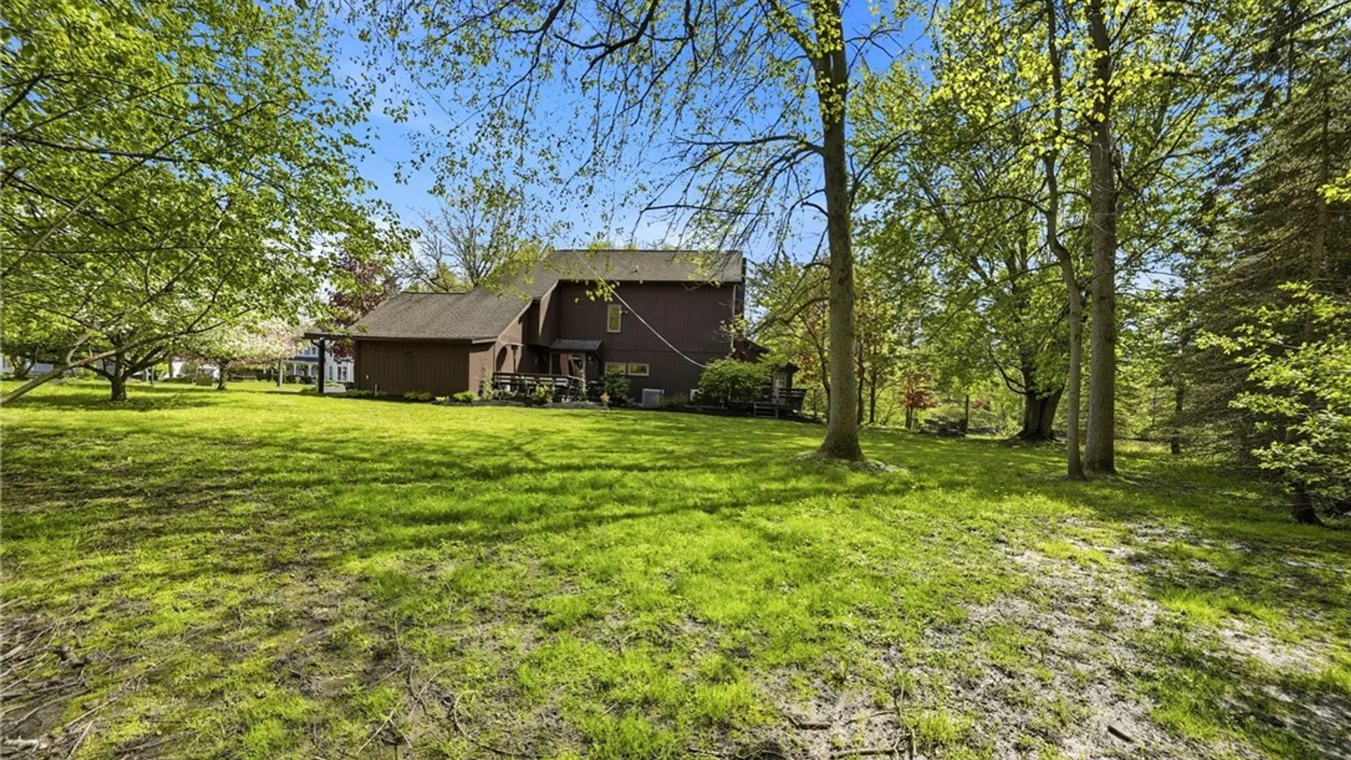 Property at 2 Chicory Lane, Amherst, NY 14051 28