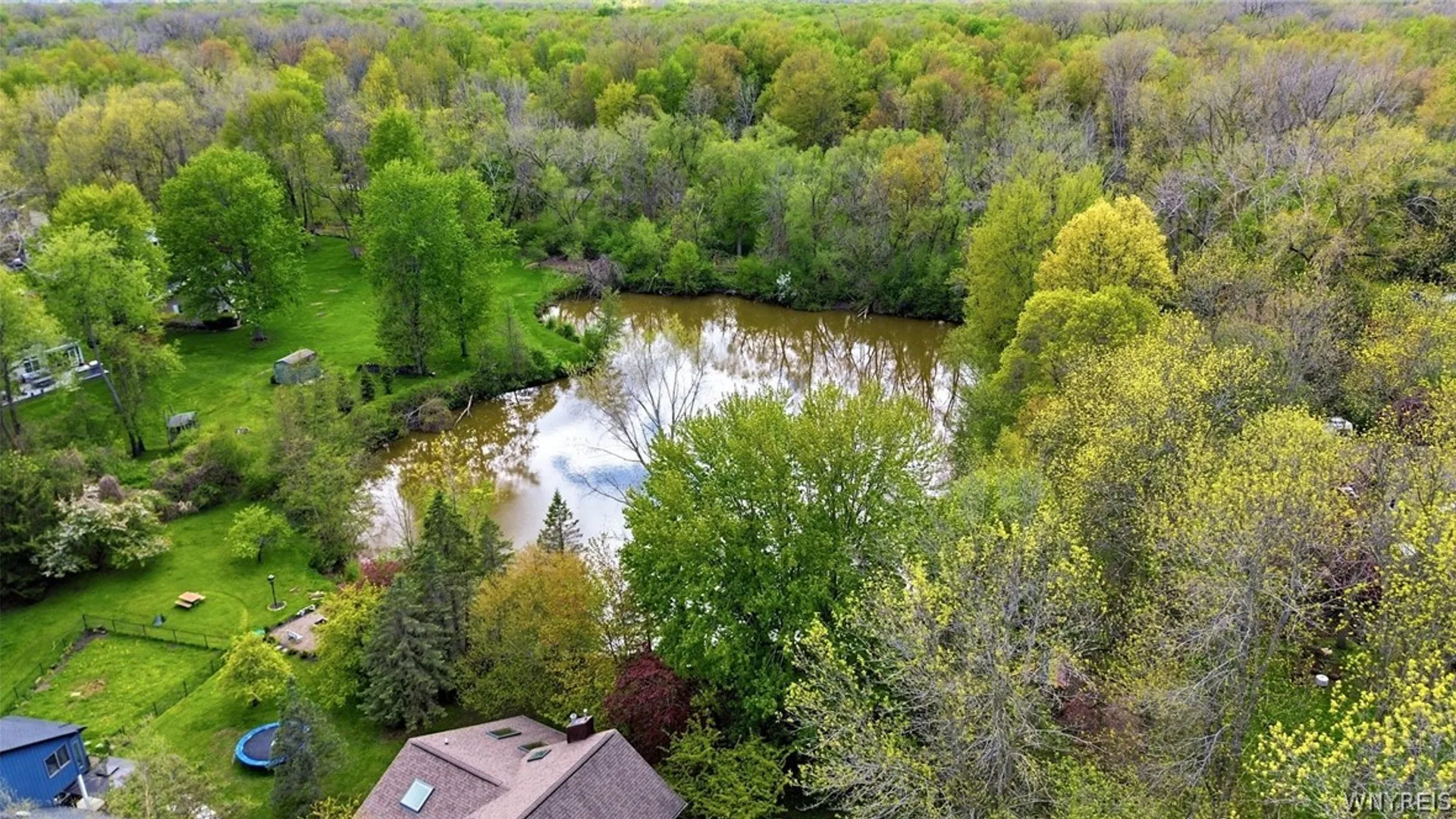 Property at 2 Chicory Lane, Amherst, NY 14051 41
