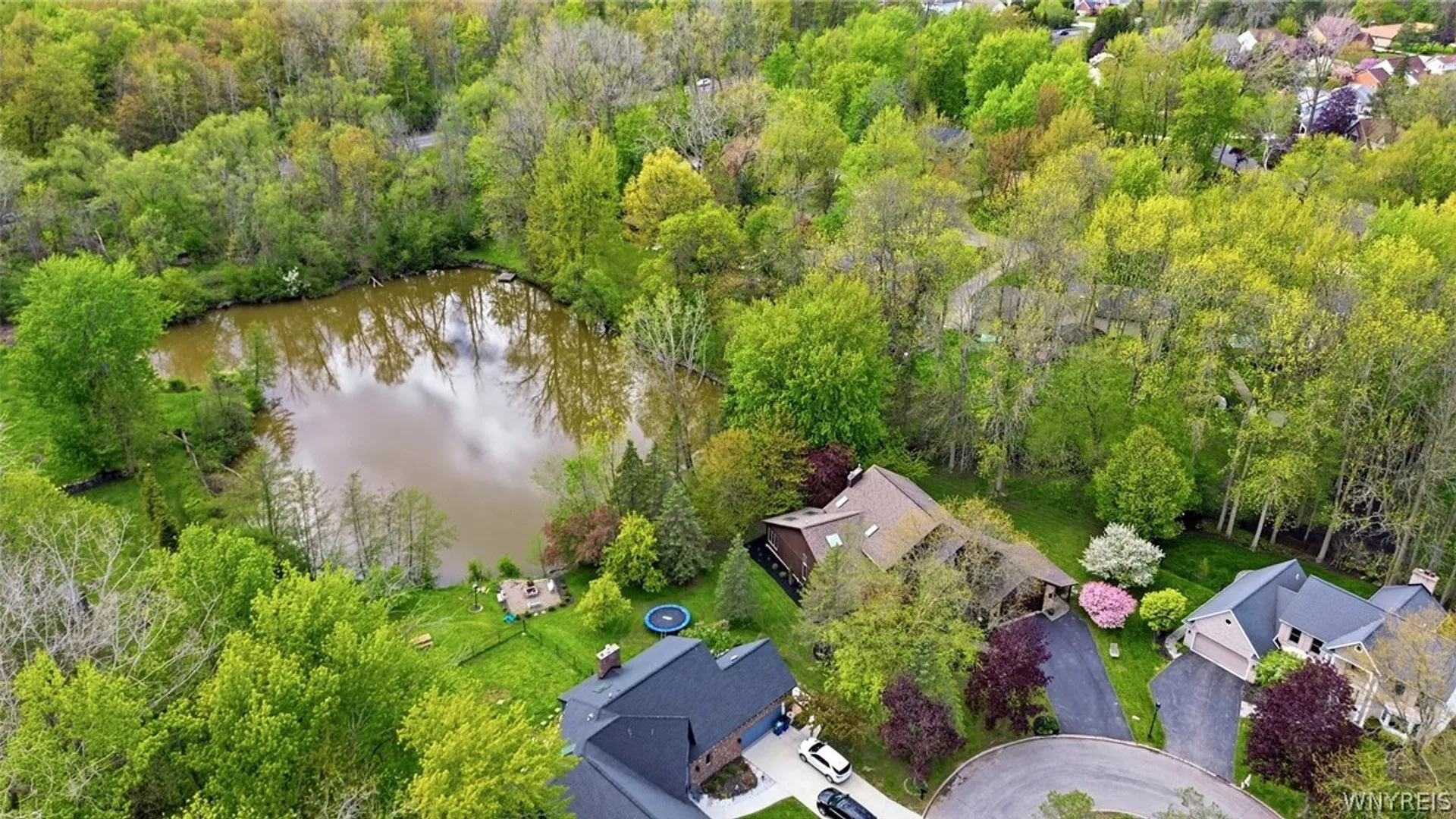 Property at 2 Chicory Lane, Amherst, NY 14051 43