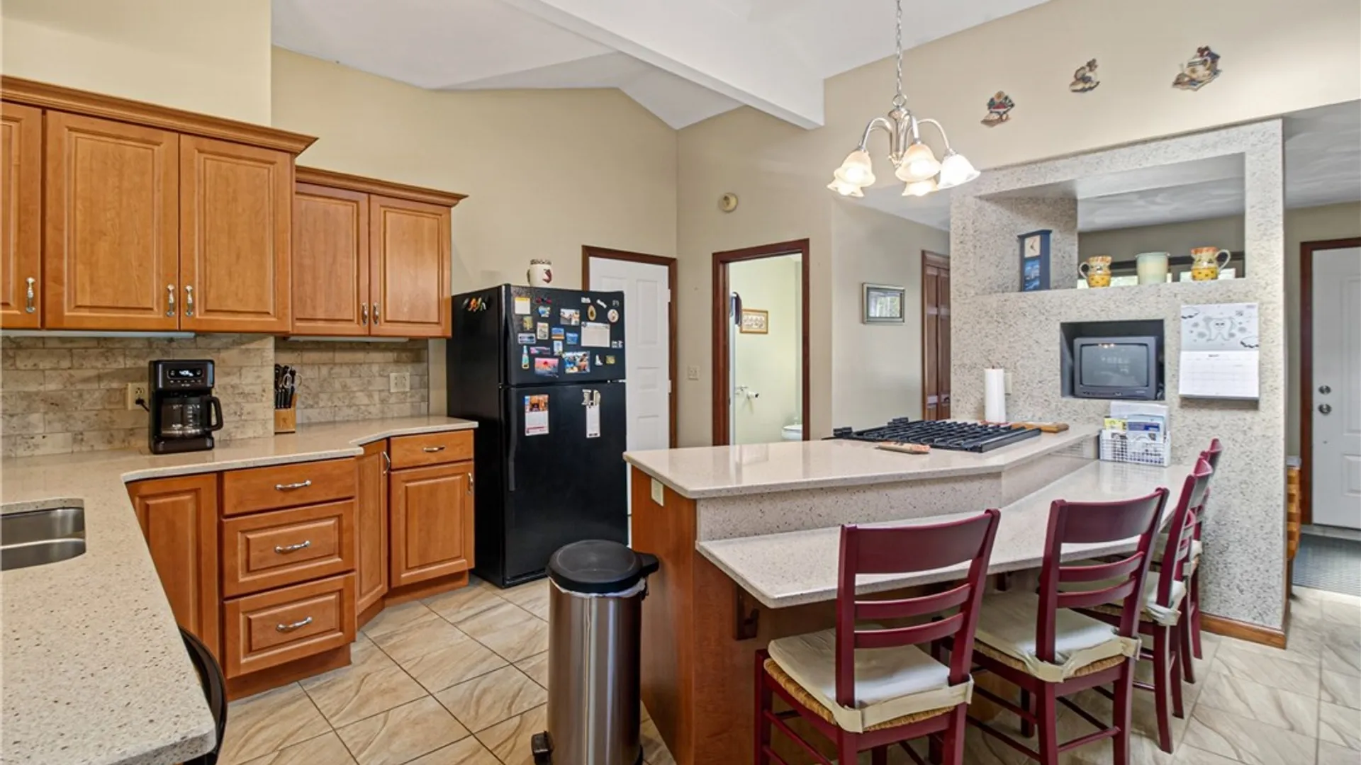 Property at 7 Homestead Road, New Hartford, NY 13323 4