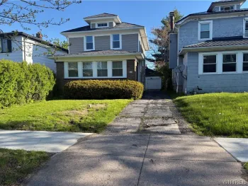 Property at 17 W Northrup Place, Buffalo, NY 14214