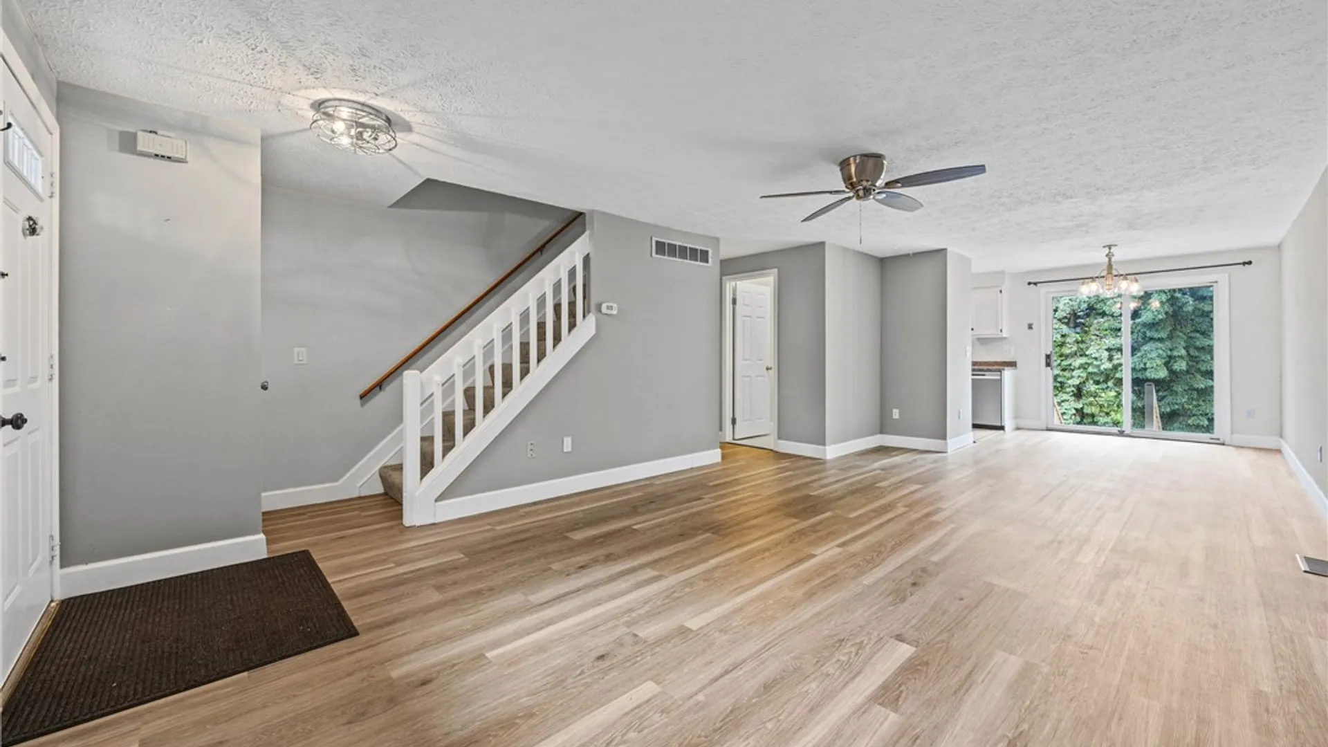 Property at 3 Southfield Drive, Webster, NY 14580 11