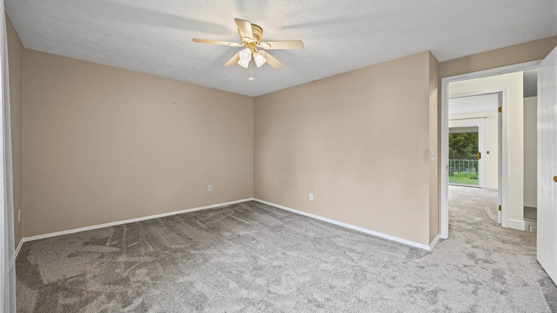 Property at 3 Southfield Drive, Webster, NY 14580 15