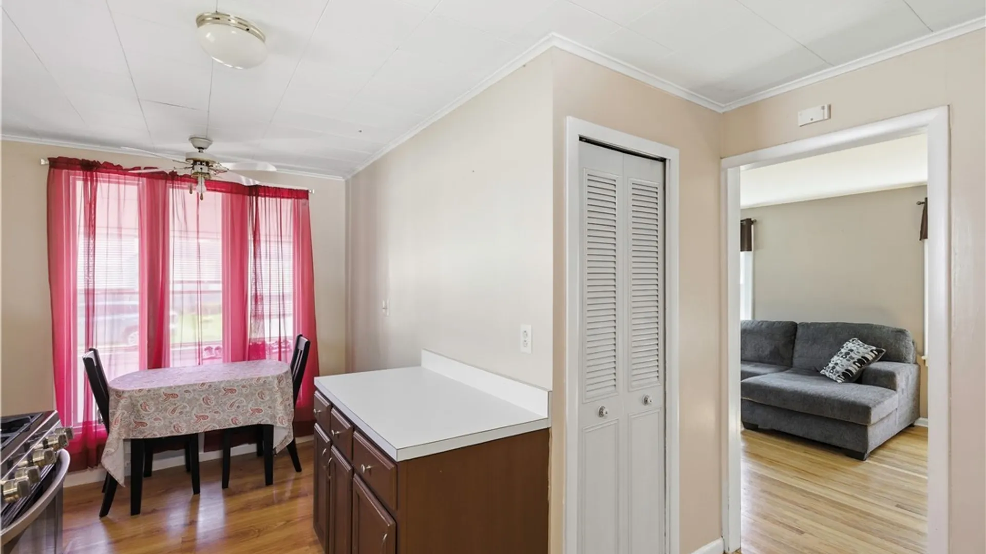 Property at 106 Lynhurst Avenue, Clay, NY 13212 6