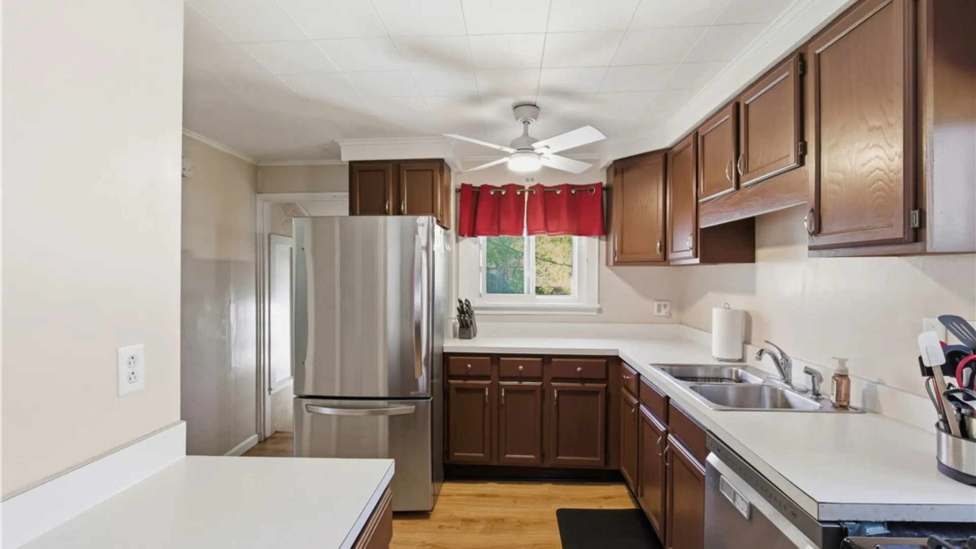 Property at 106 Lynhurst Avenue, Clay, NY 13212 5