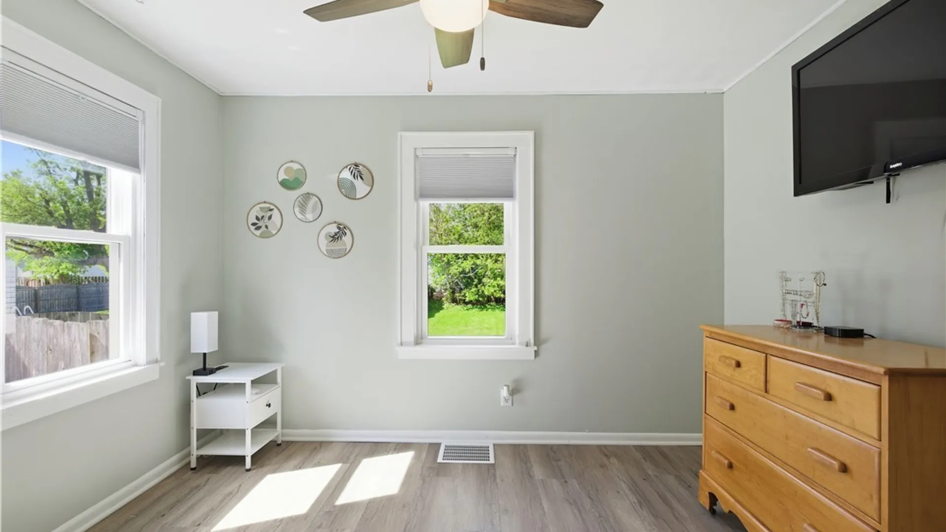 Property at 106 Lynhurst Avenue, Clay, NY 13212 8
