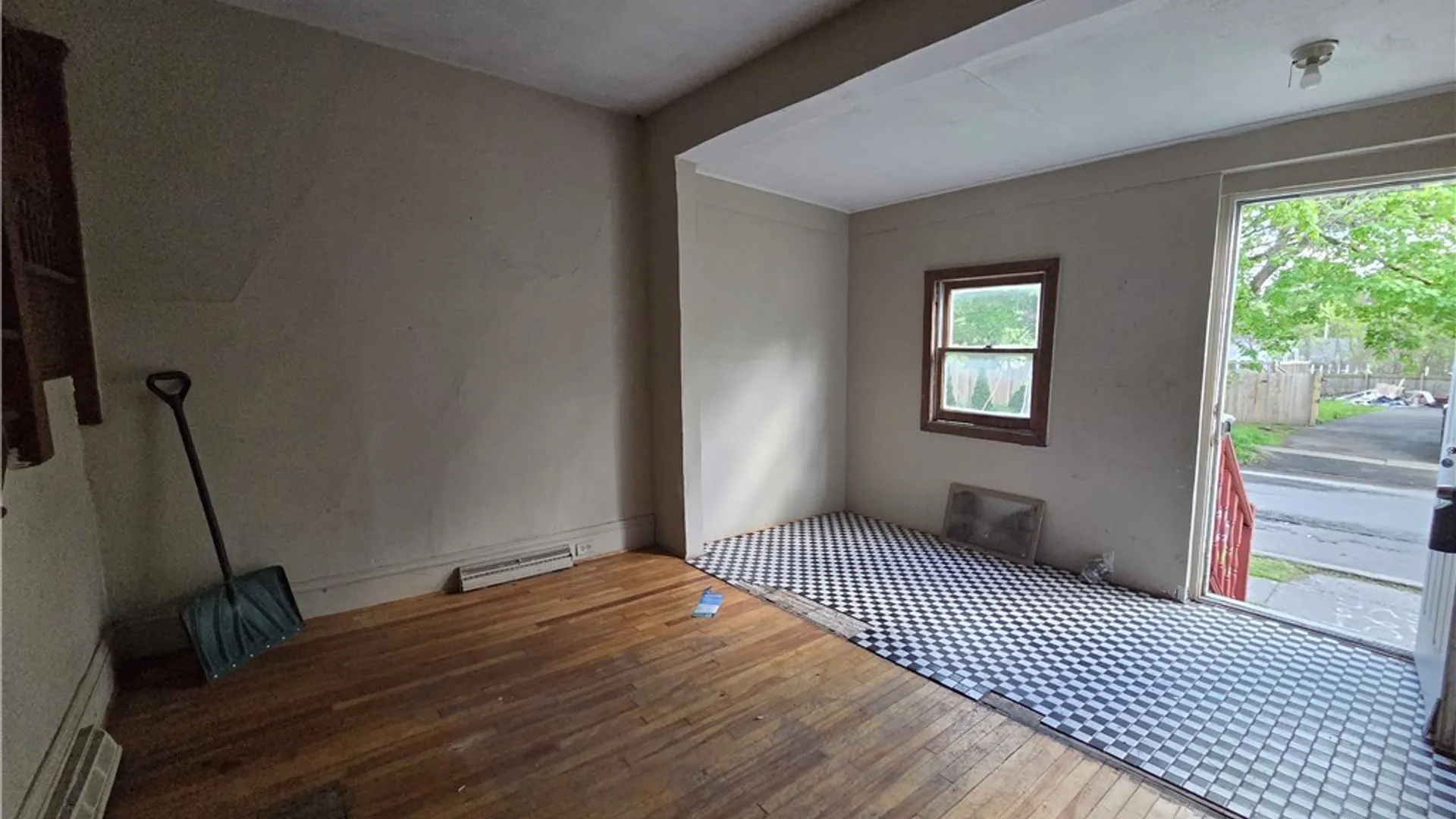 Property at 514 W Ostrander Avenue, Syracuse, NY 13205 3