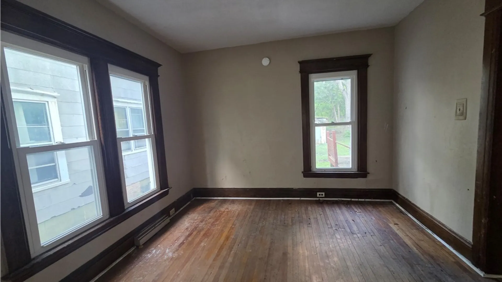 Property at 514 W Ostrander Avenue, Syracuse, NY 13205 4