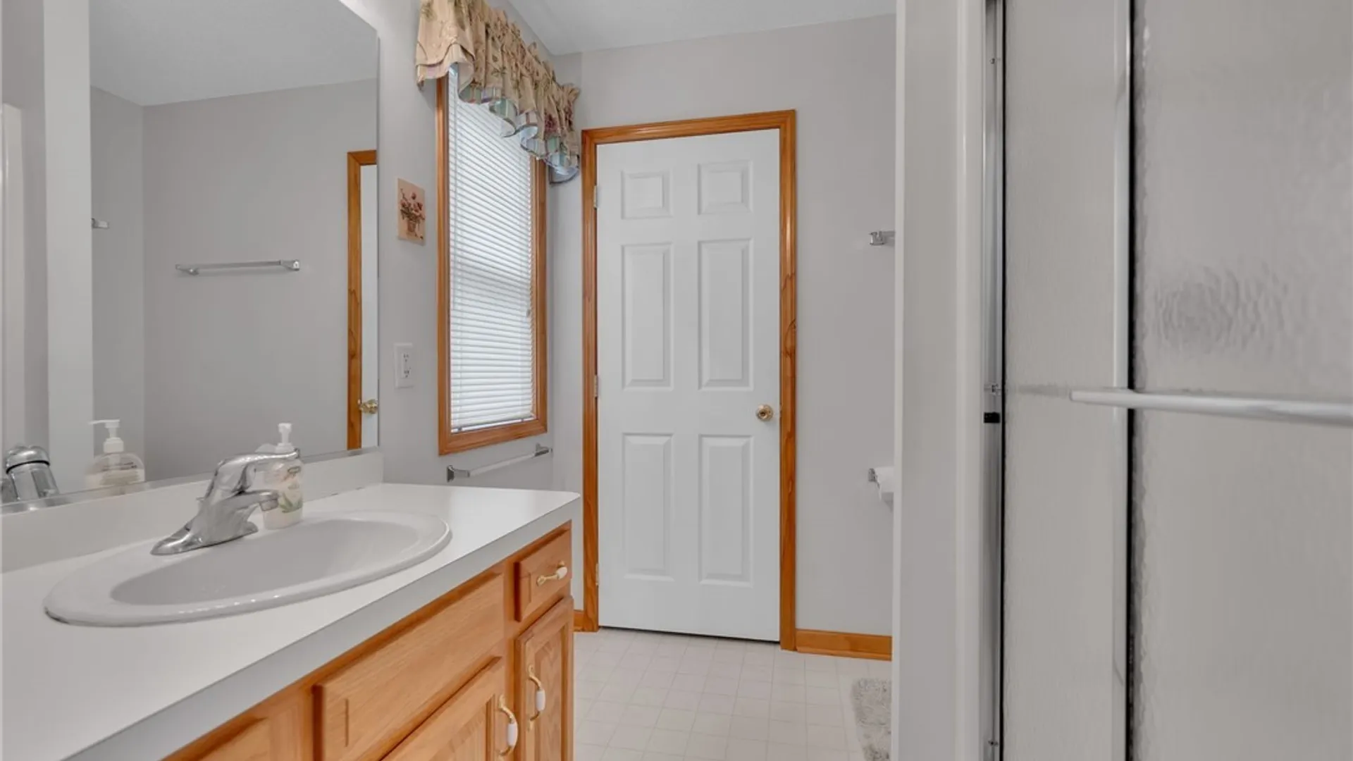 Property at 53 Alexander Parkway, Pendleton, NY 14120 16