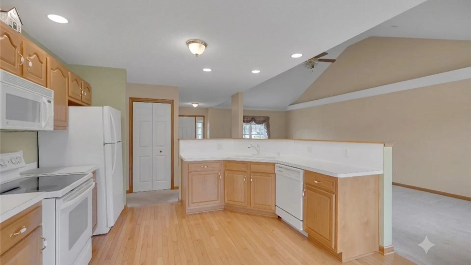 Property at 53 Alexander Parkway, Pendleton, NY 14120 9
