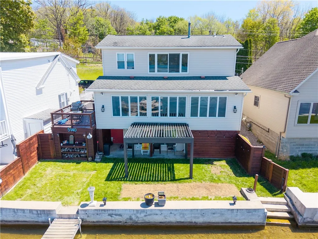 Property at 5140 E Lake Rd, Livonia, NY 14487