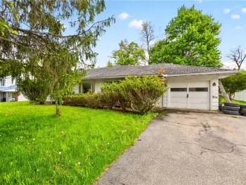 Property at 123 Lea Drive, Arcadia, NY 14513