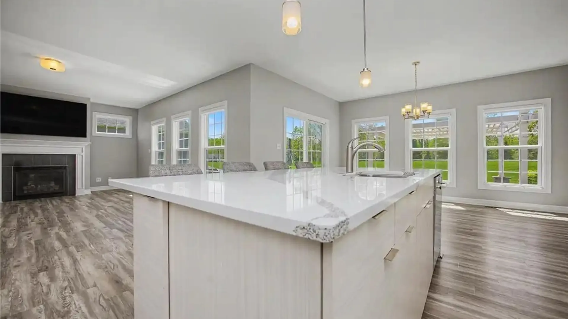 Property at 46 Eagleview Drive, Grand Island, NY 14072 16