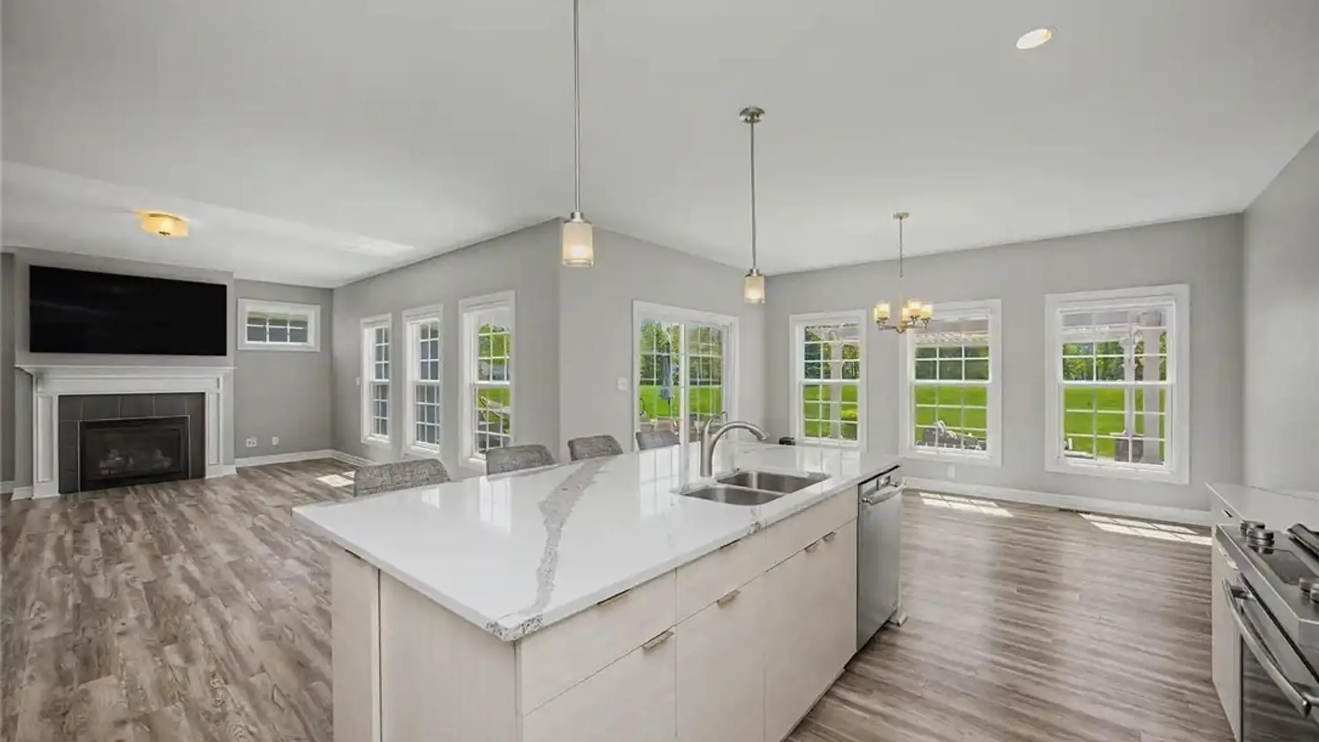 Property at 46 Eagleview Drive, Grand Island, NY 14072 17
