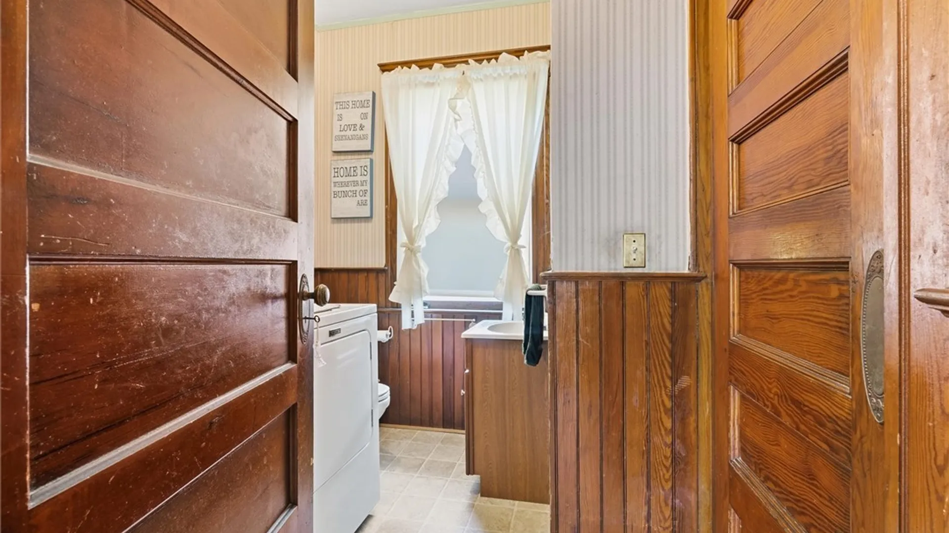 Property at 161 E Genesee Street, Auburn, NY 13021 22