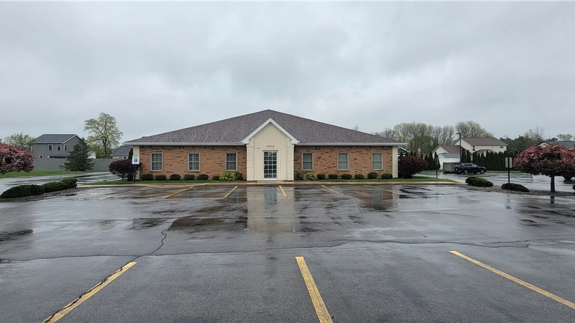 Property at 5879 Snyder Drive, Lockport Town, NY 14094 4