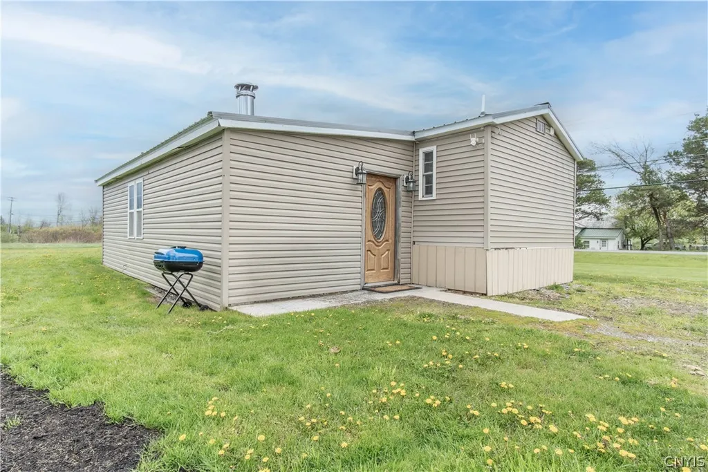 Property at 31055 County Route 46, Le Ray, NY 13637