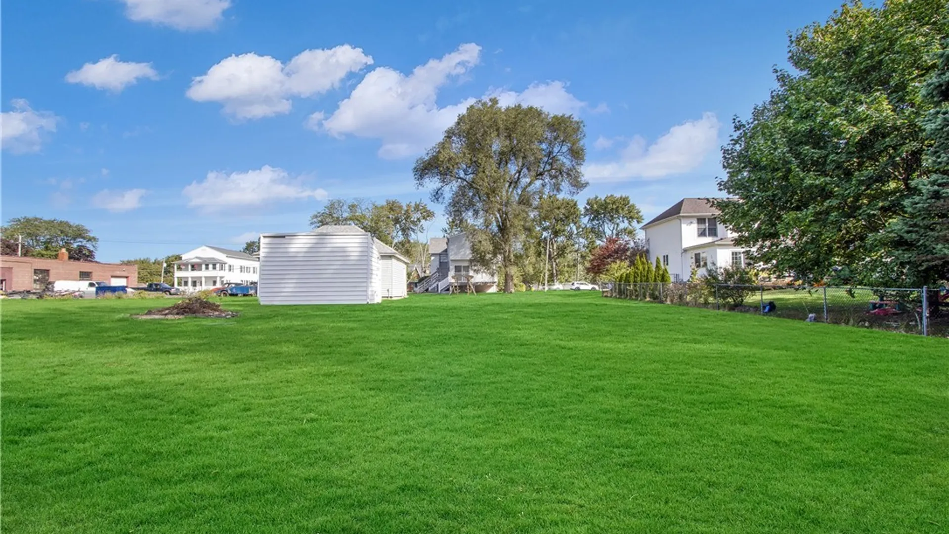 Property at 2454 Niagara Road, Wheatfield, NY 14304 7