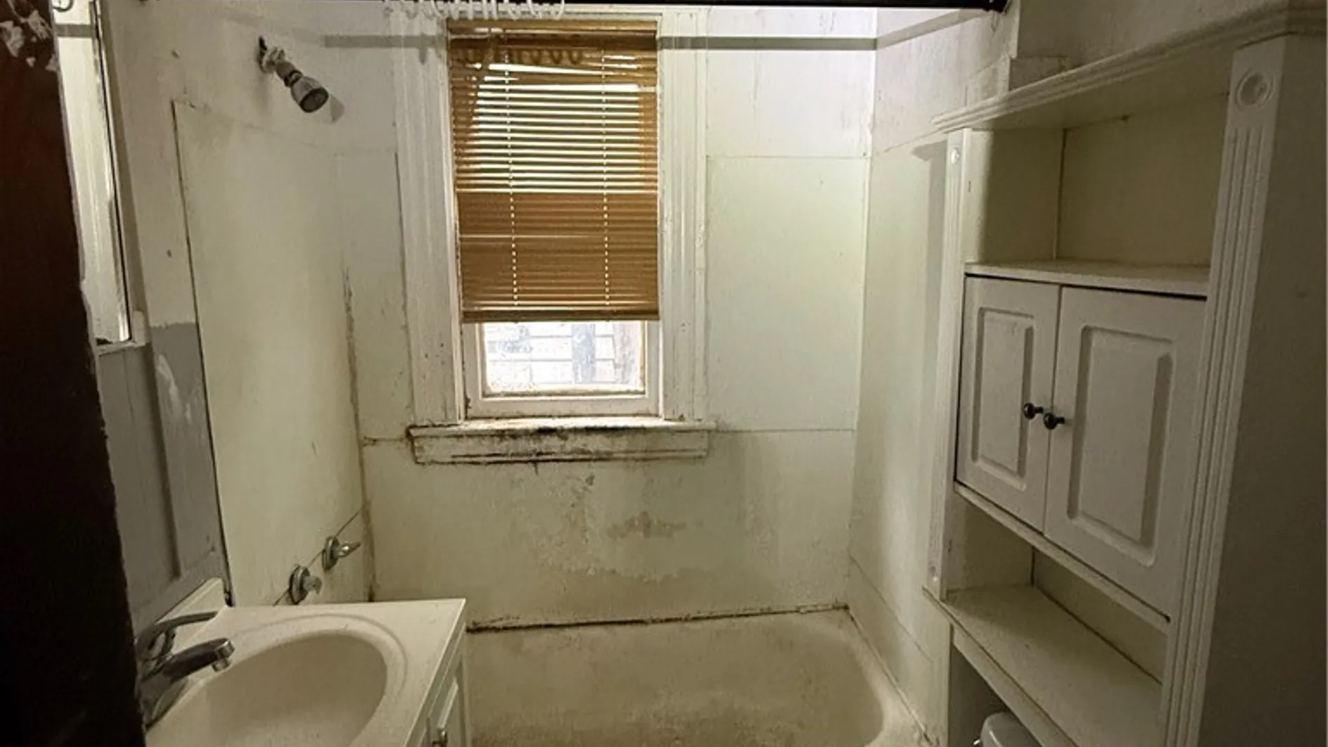 Property at 330 Avenue B, Rochester, NY 14621 3