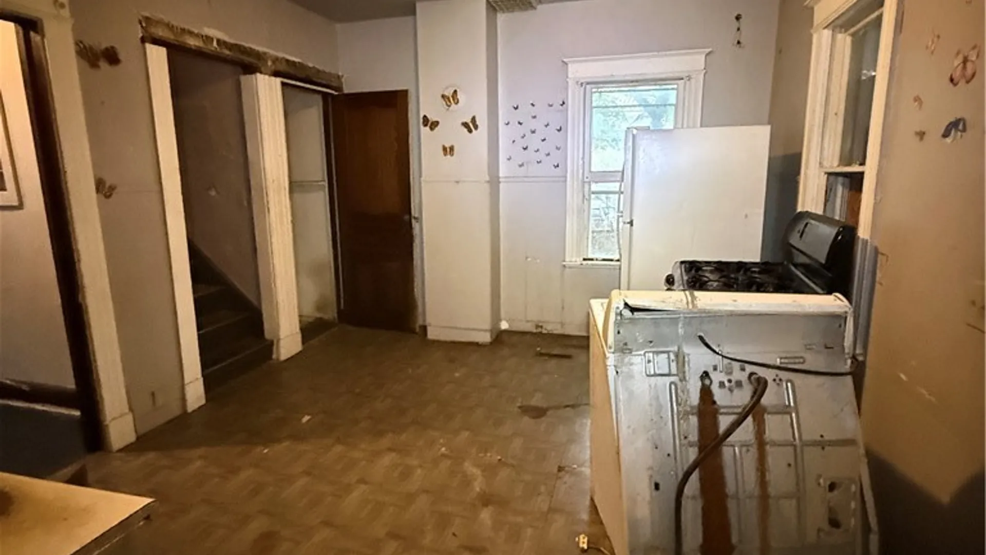 Property at 330 Avenue B, Rochester, NY 14621 4
