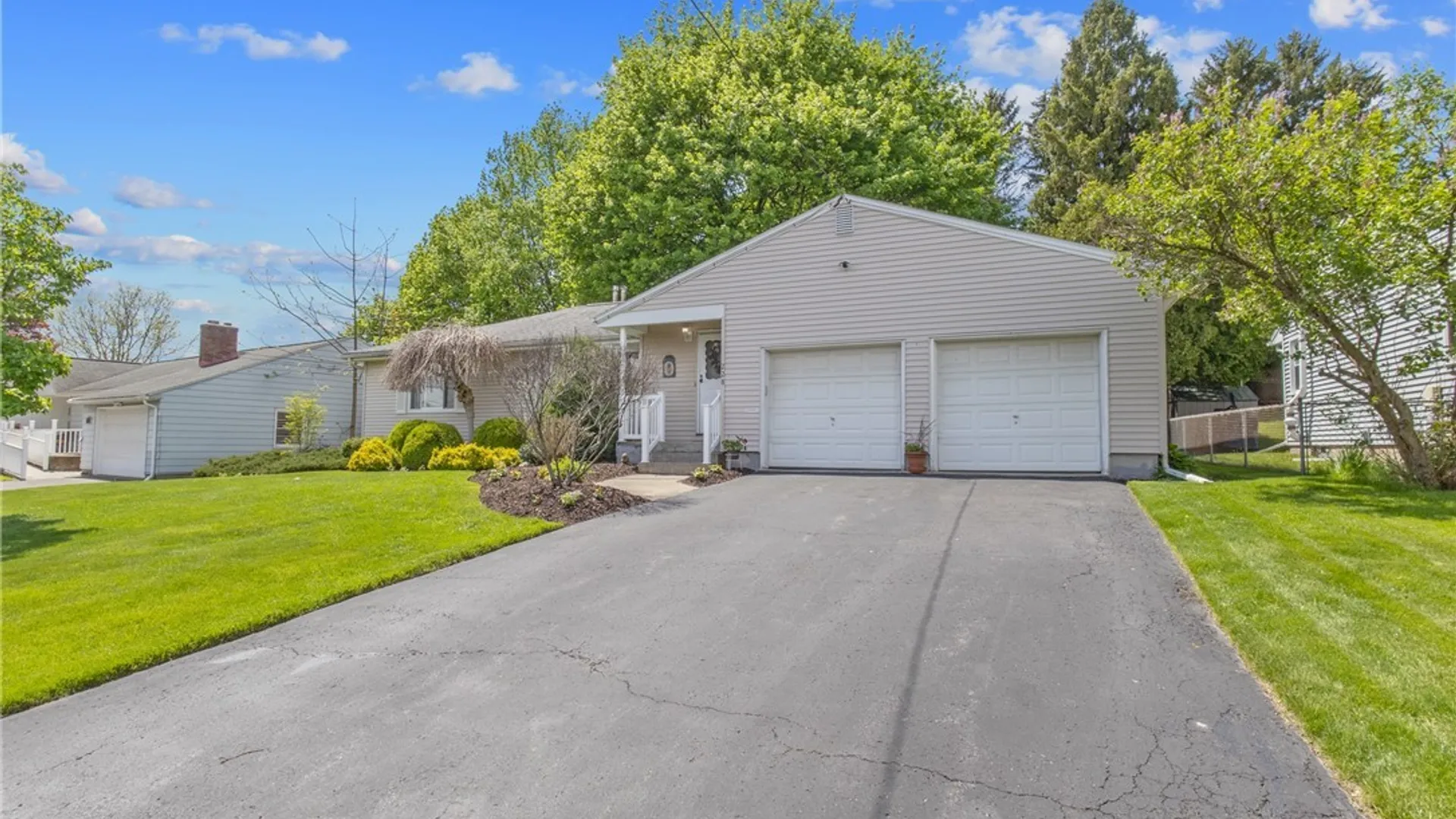 Property at 228 Marian Drive, Geddes, NY 13219 3