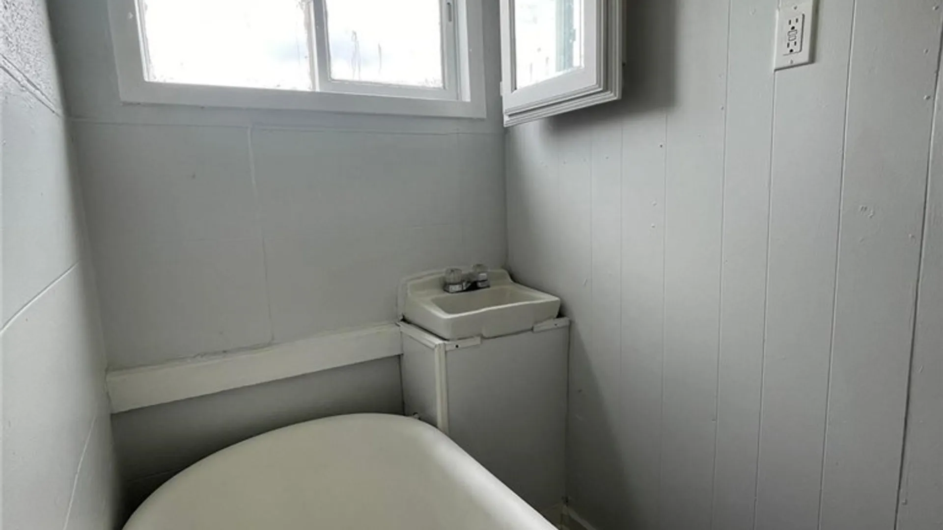 Property at 101 Gatchell Street, Buffalo, NY 14212 8