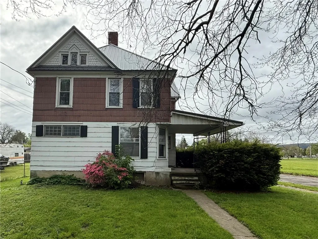 Property at 250 Lormore Street, Elmira City, NY 14904