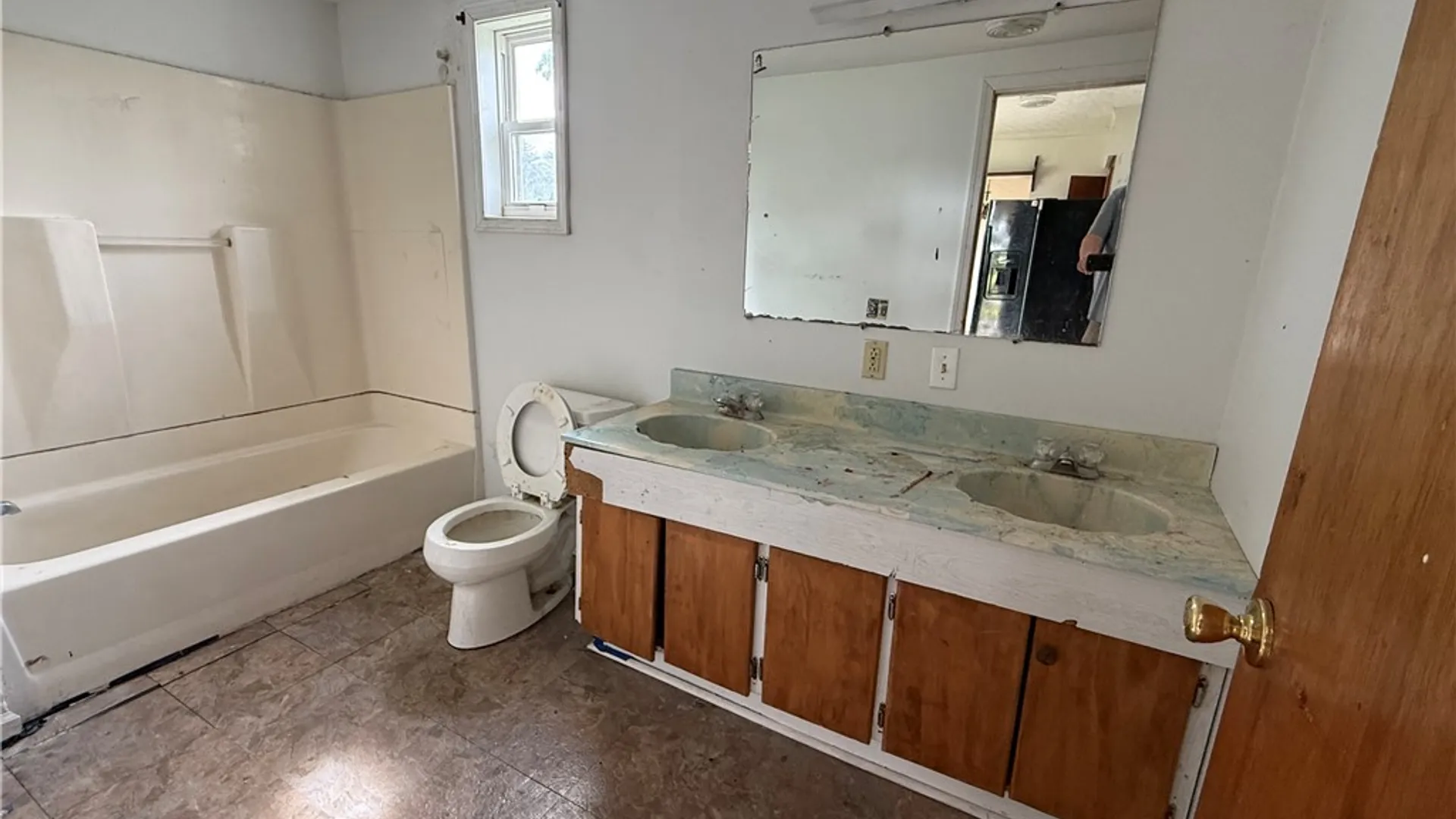 Property at 250 Lormore Street, Elmira City, NY 14904 9