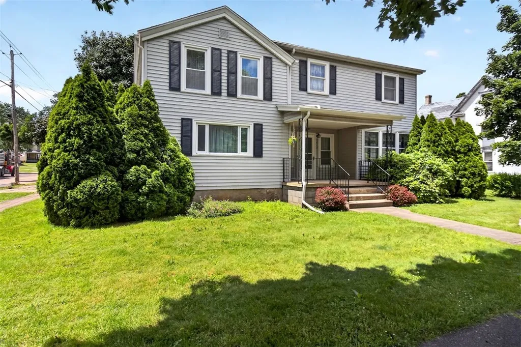 Property at 812 West Avenue, Shelby, NY 14103
