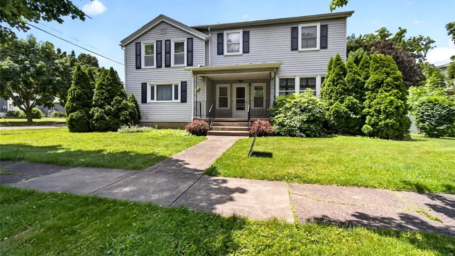 Property at 812 West Avenue, Shelby, NY 14103 3