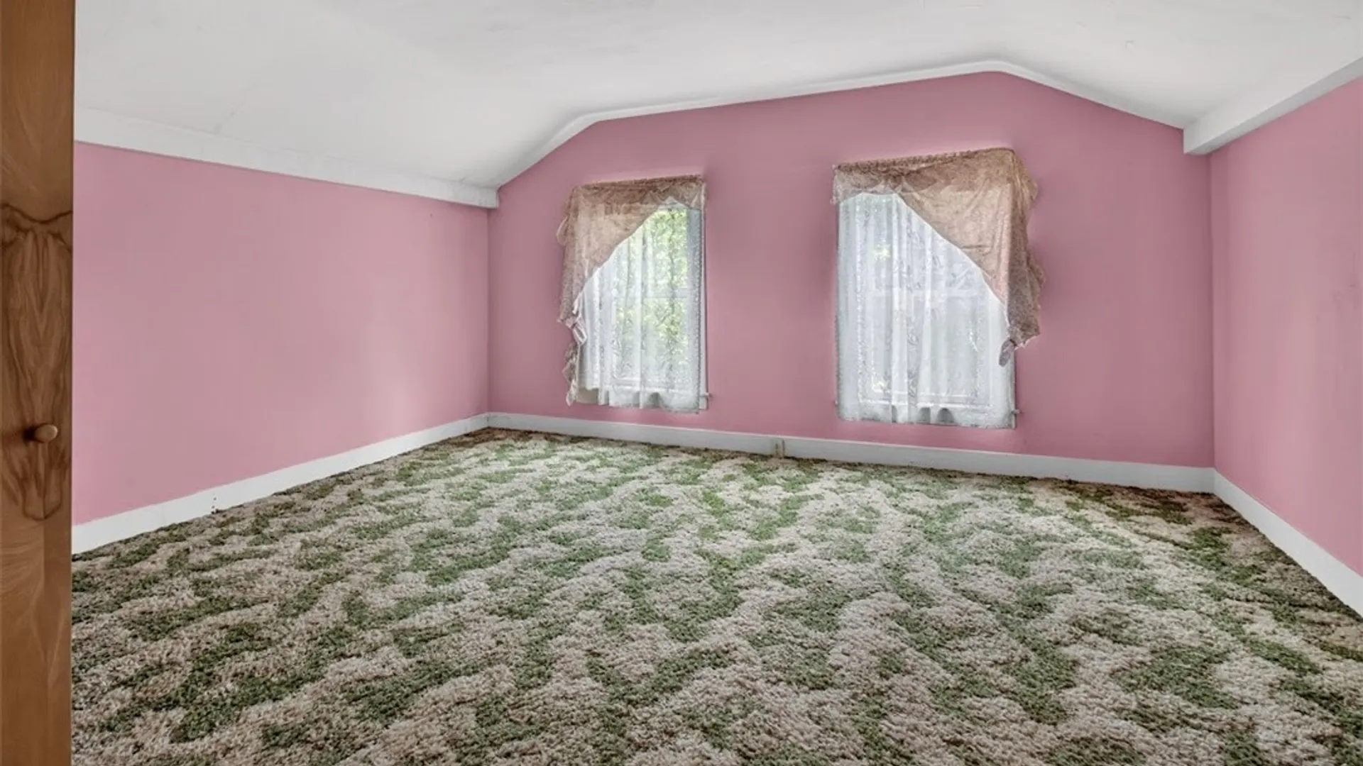 Property at 812 West Avenue, Shelby, NY 14103 21