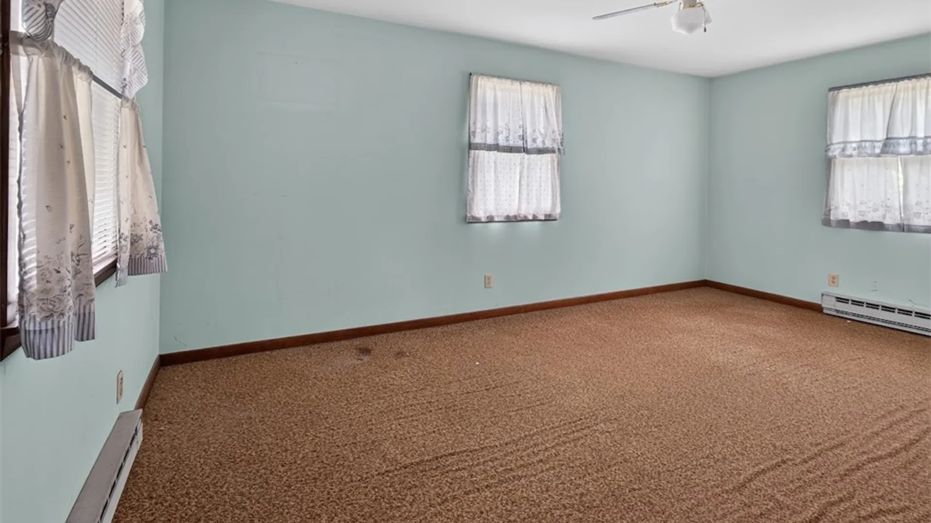 Property at 812 West Avenue, Shelby, NY 14103 27