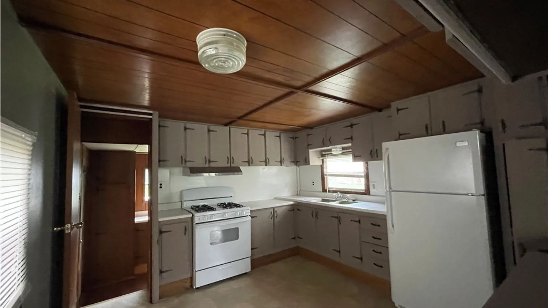 Property at 925 Albany Avenue, Ogdensburg, NY 13669 6