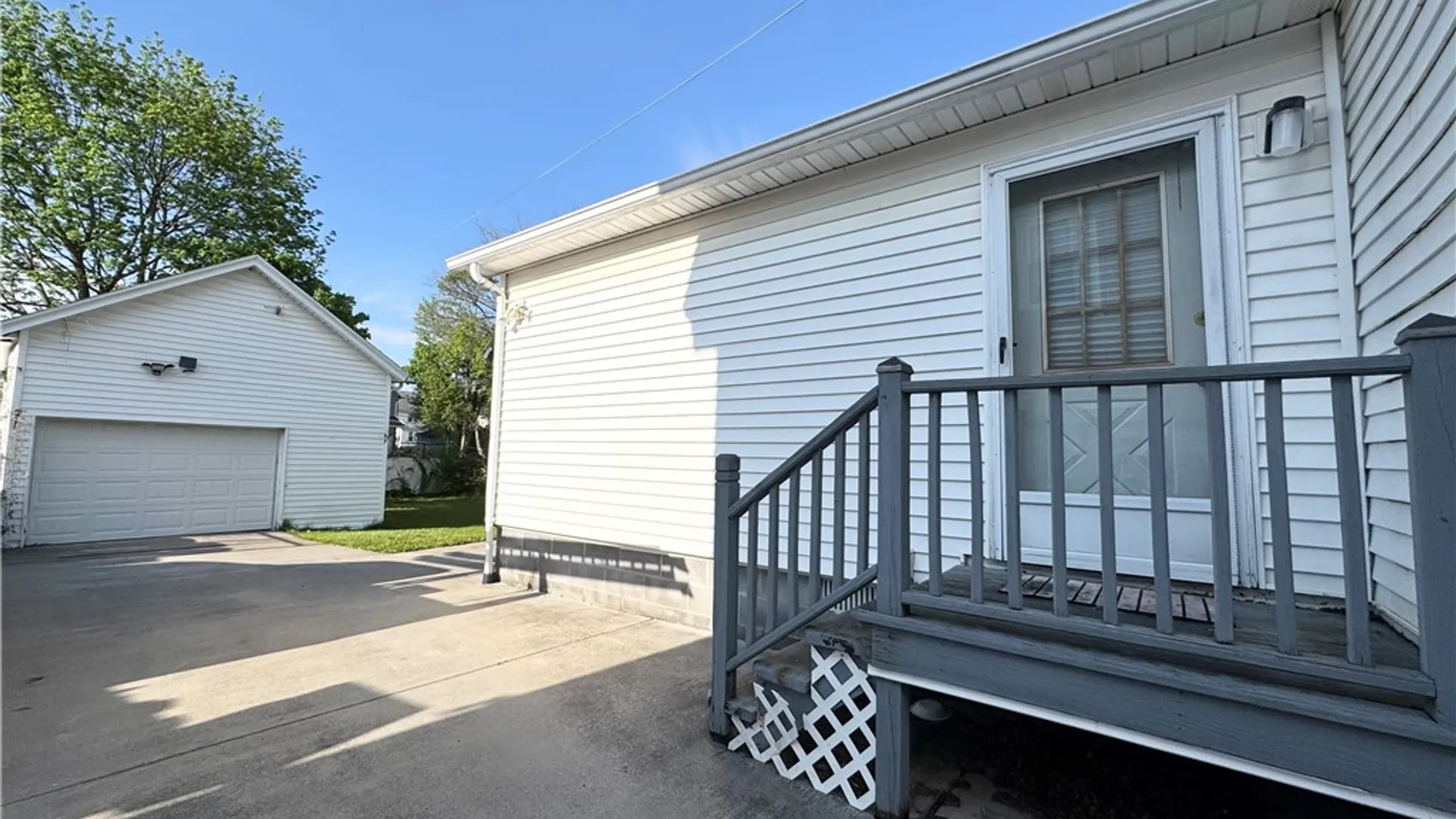 Property at 19 Cady Street, Auburn, NY 13021 32