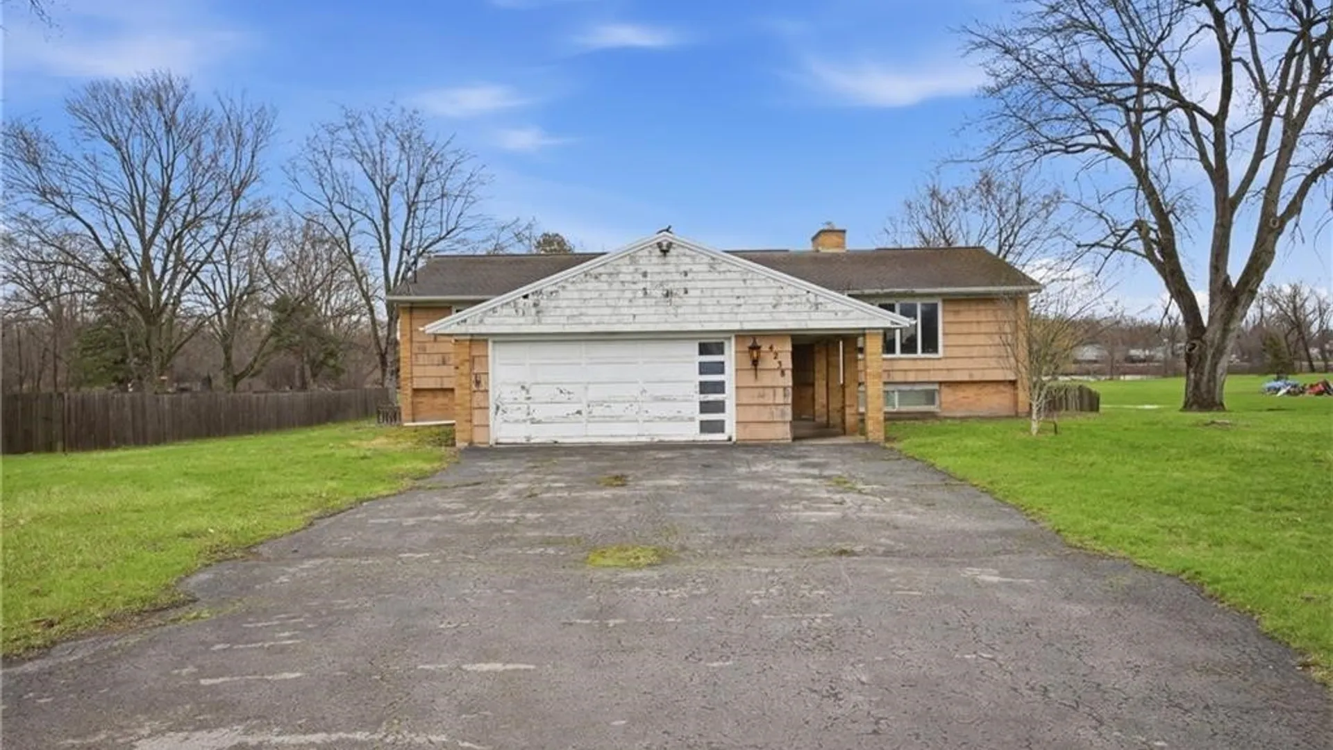 Property at 4238 Tonawanda Creek Road, Pendleton, NY 14120 3