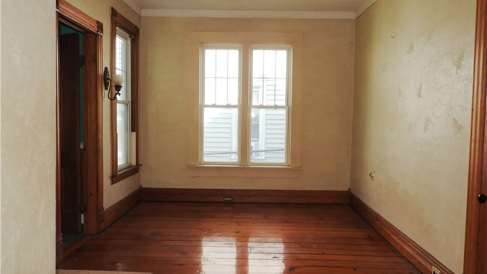 Property at 13 Wood Street, Auburn, NY 13021 14