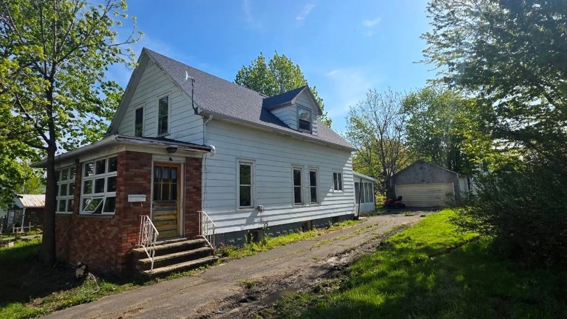 Property at 55 Kosciuszko Avenue, Dunkirk, NY 14048 4