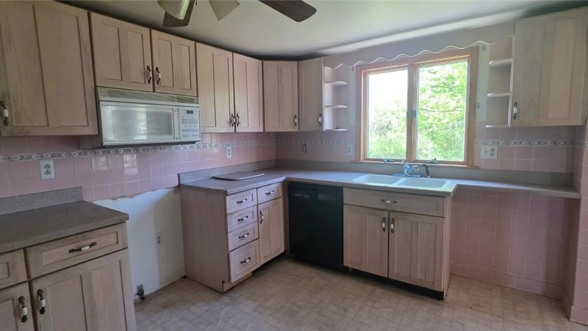 Property at 55 Kosciuszko Avenue, Dunkirk, NY 14048 23