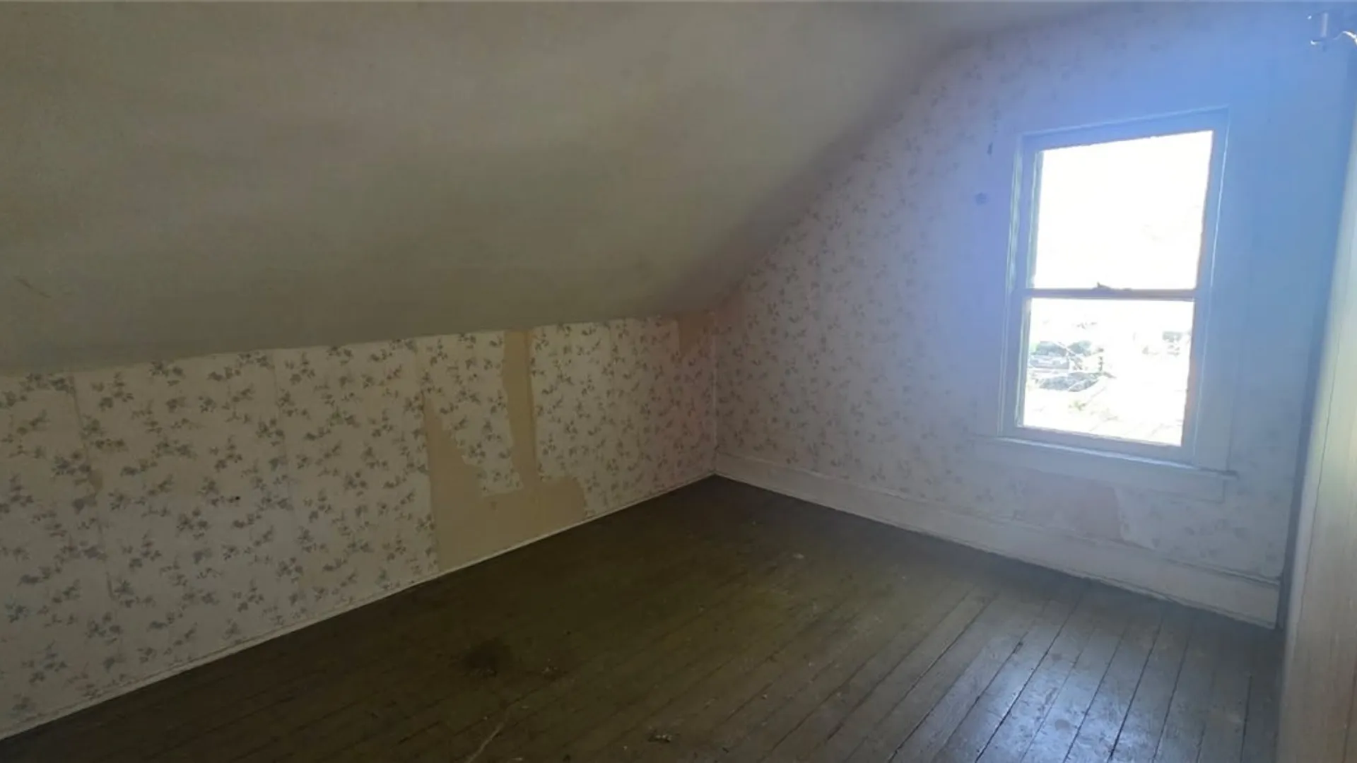 Property at 55 Kosciuszko Avenue, Dunkirk, NY 14048 28