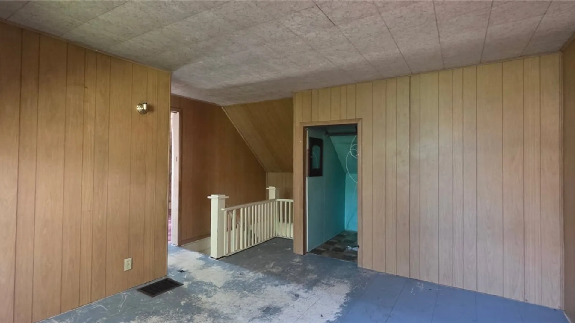 Property at 55 Kosciuszko Avenue, Dunkirk, NY 14048 33