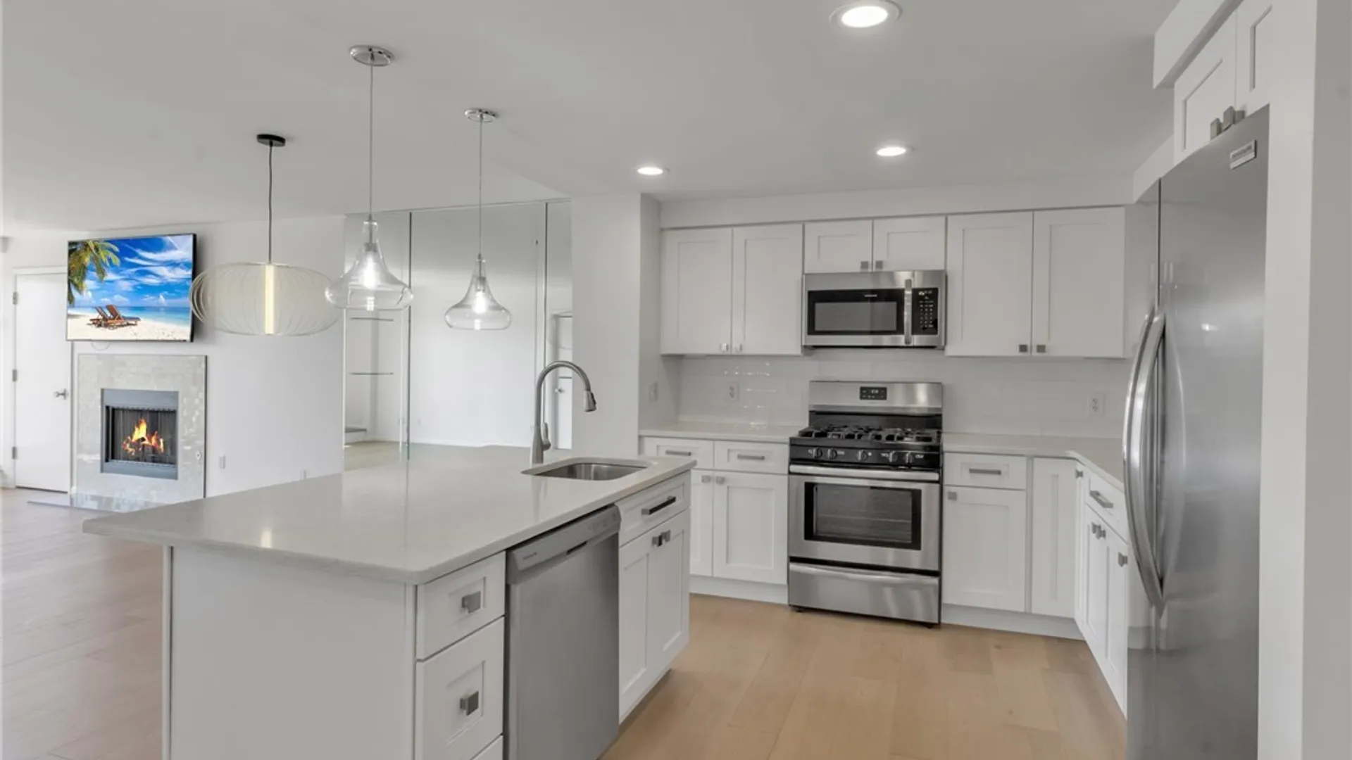 Property at 40 Waterfront Circle, Buffalo, NY 14202 3