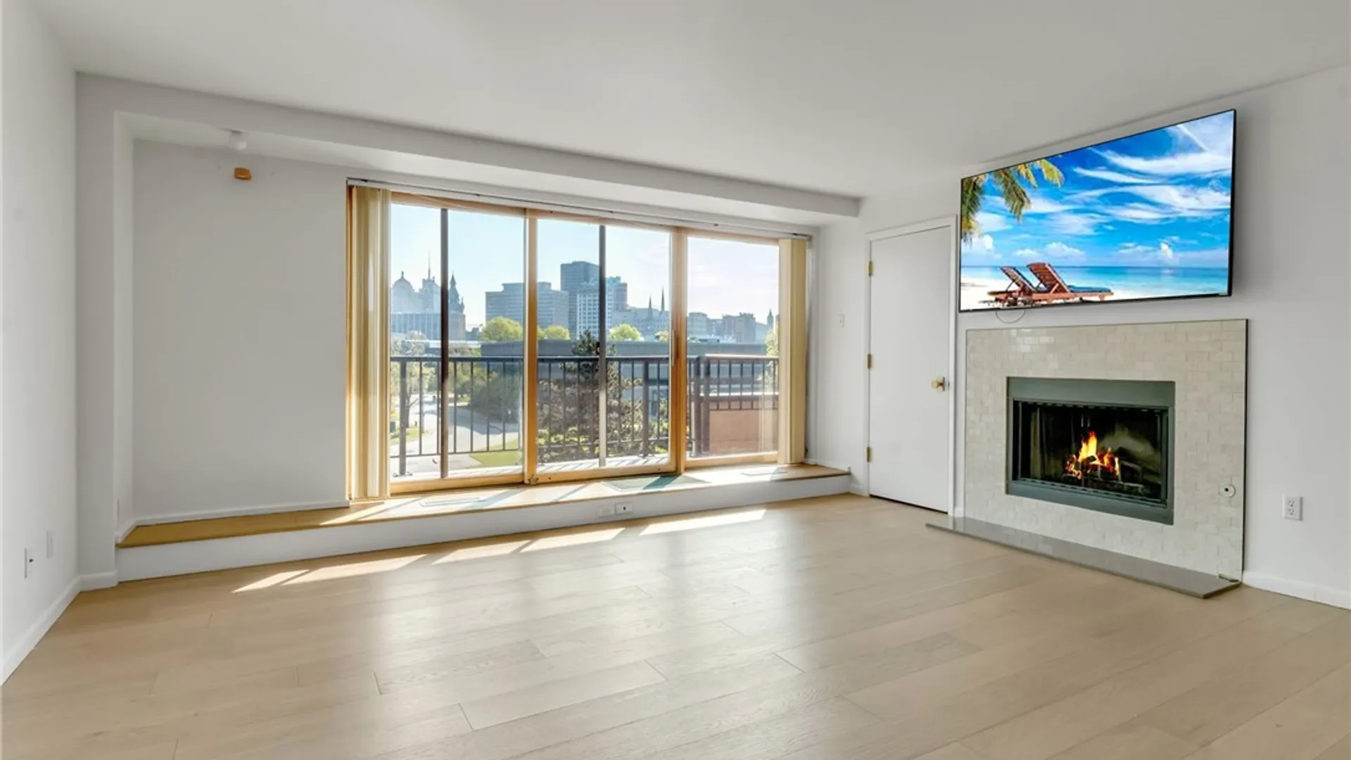Property at 40 Waterfront Circle, Buffalo, NY 14202 10