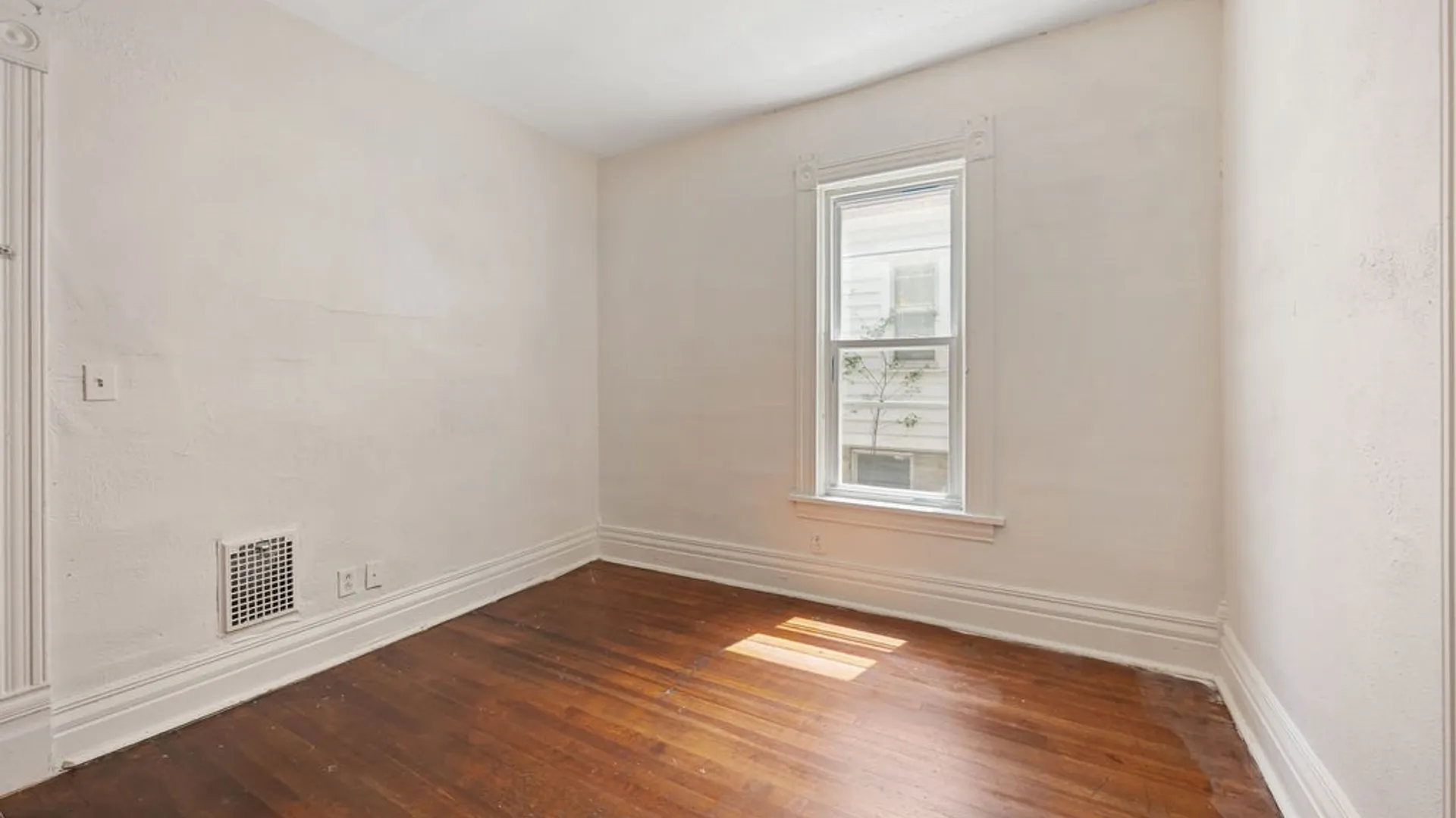 Property at 1016 Lancaster Avenue, Syracuse, NY 13210 23