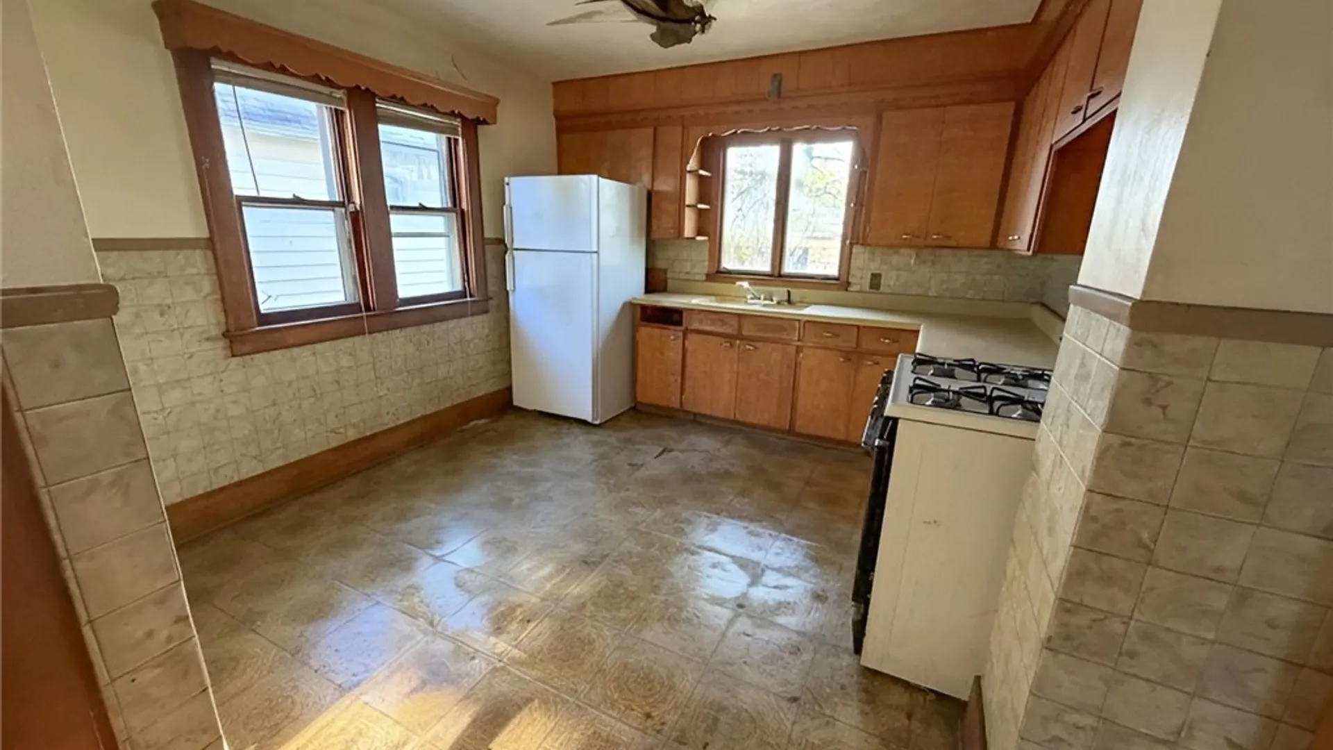 Property at 35 Wakefield Street, Rochester, NY 14621 4